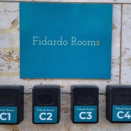 Fidardo Rooms Monopoli Buitenkant foto
